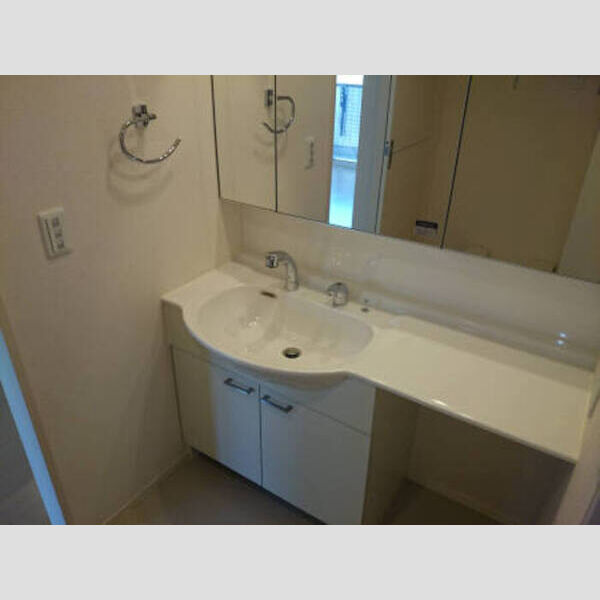 洗面所 (205 洗面室)