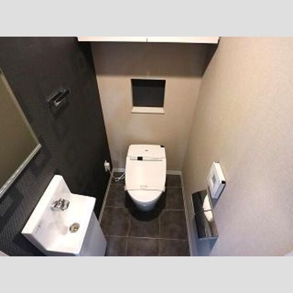 トイレ (温水洗浄暖房便座)