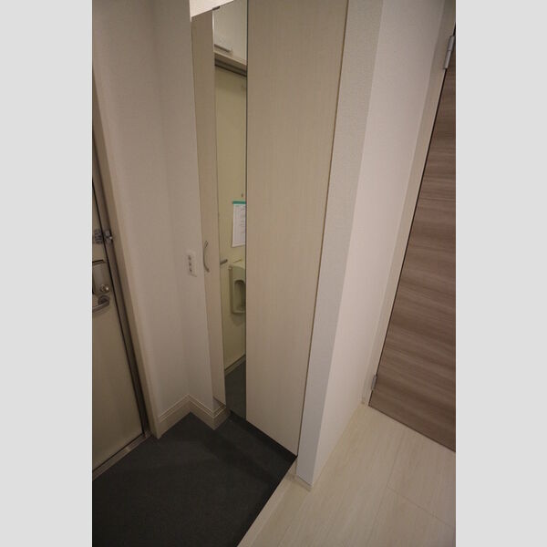 玄関 (玄関)