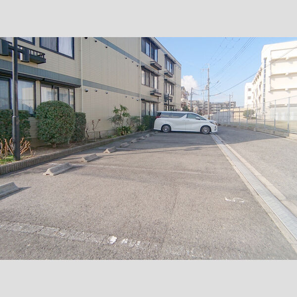 駐車場 (駐車場)
