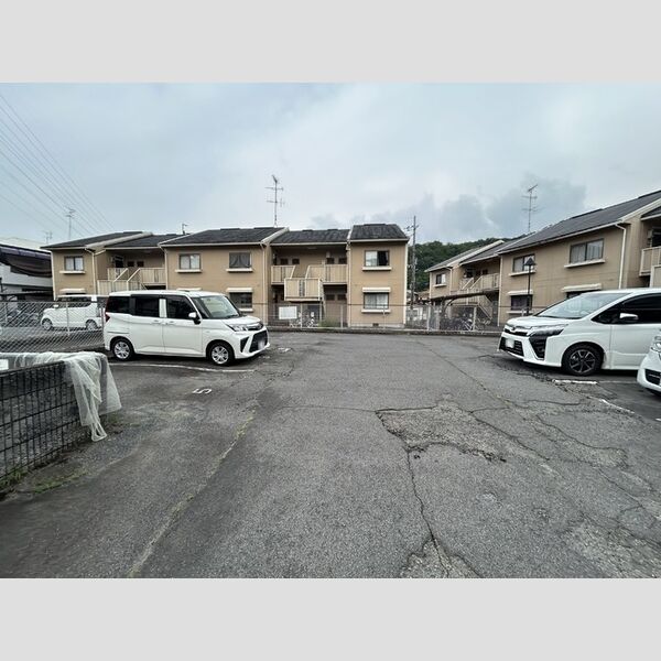駐車場 (駐車場(A棟))
