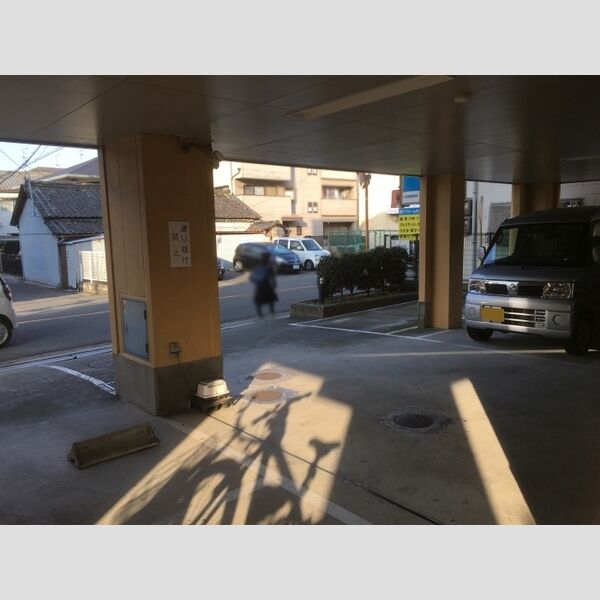 駐車場 (駐車場)