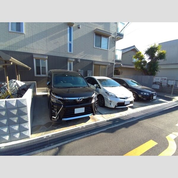 駐車場 (駐車場)