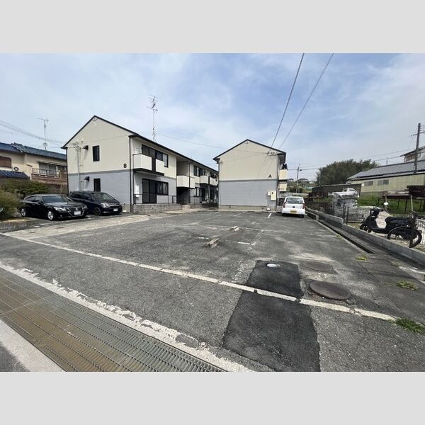 駐車場 (駐車場)