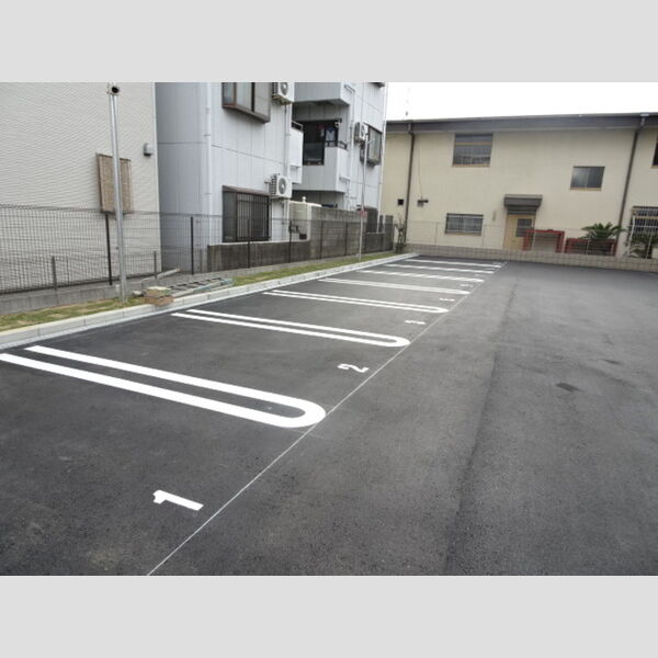 駐車場 (駐車場)