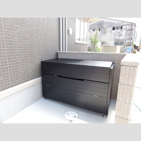 現地周辺 (ごみ置き場)