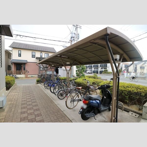 駐車場 (駐輪場)