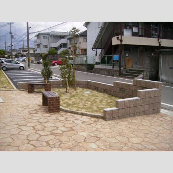 現地周辺 (エントランススペース)