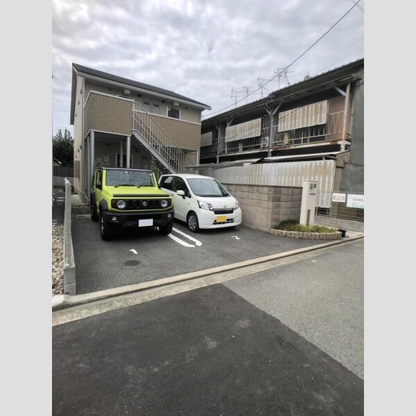 駐車場 (駐車場)