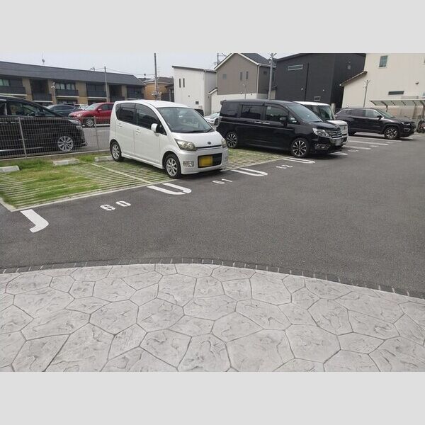 駐車場 (駐車場)