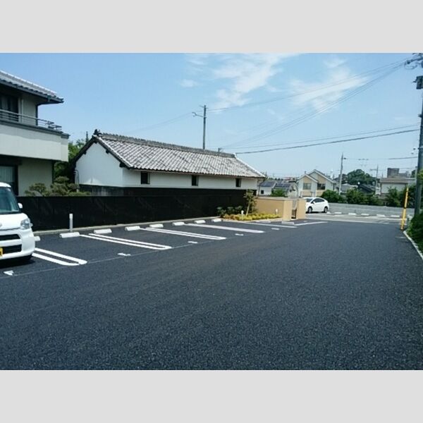 駐車場 (駐車場)