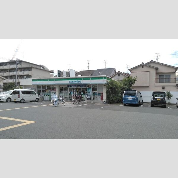 現地周辺 (ファミリーマート堺榎元町店(425m))