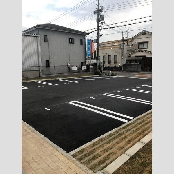 駐車場 (駐車場)