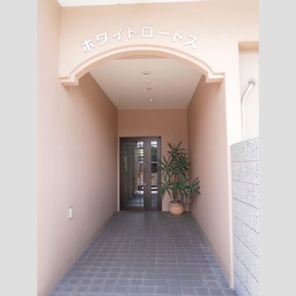 エントランス (エントランス)