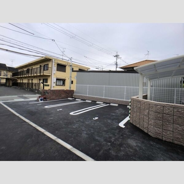 駐車場 (駐車場)