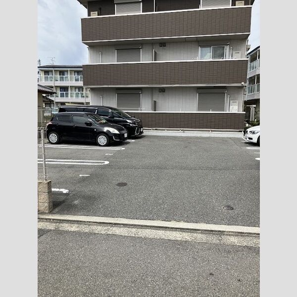 駐車場 (駐車場)