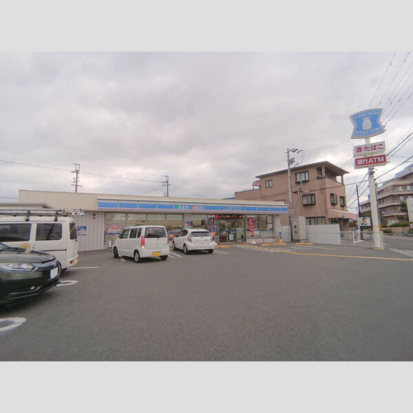 現地周辺 (ローソン)