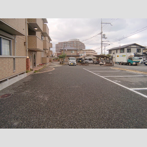 駐車場 (駐車場)