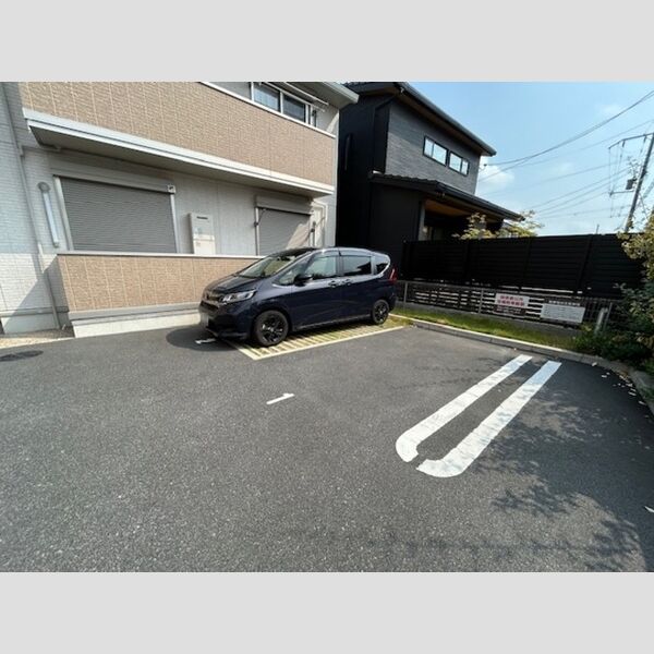 駐車場 (駐車場)