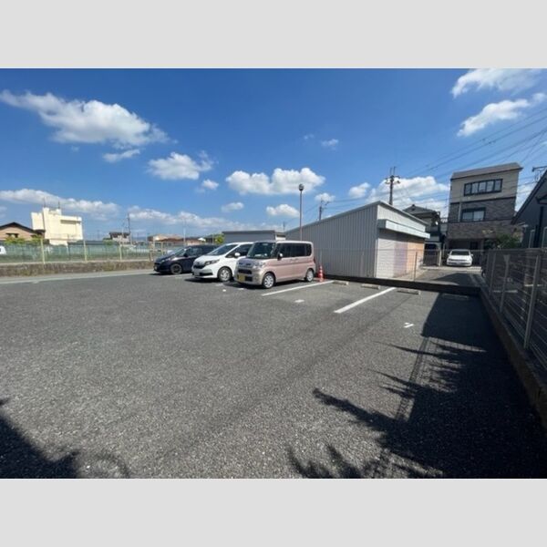 駐車場 (駐車場)