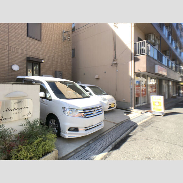 駐車場 (駐車場)