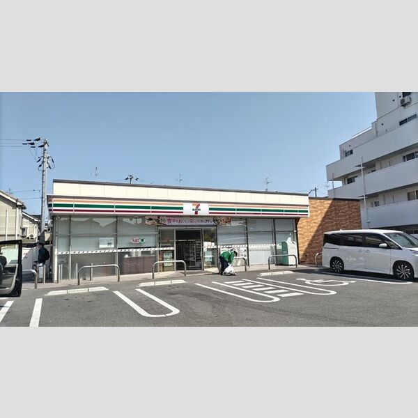 現地周辺 (セブンイレブン学園町店)