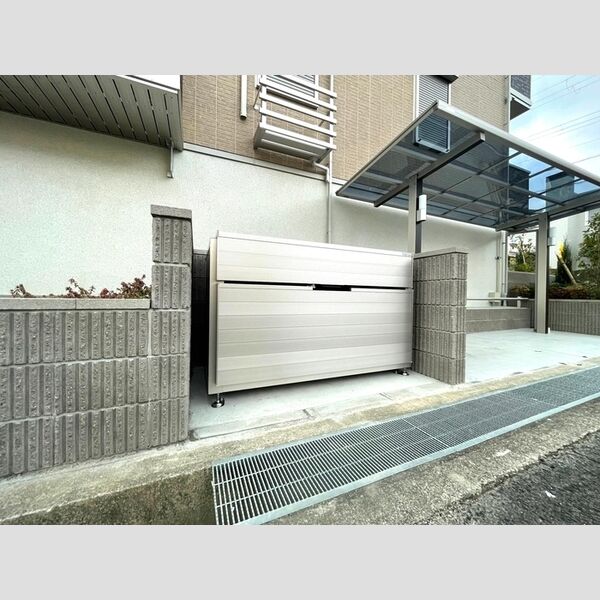 現地周辺 (ゴミステーション)