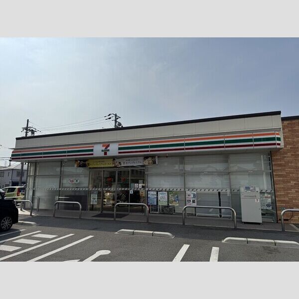 現地周辺 (セブンーイレブン 堺学園町店)