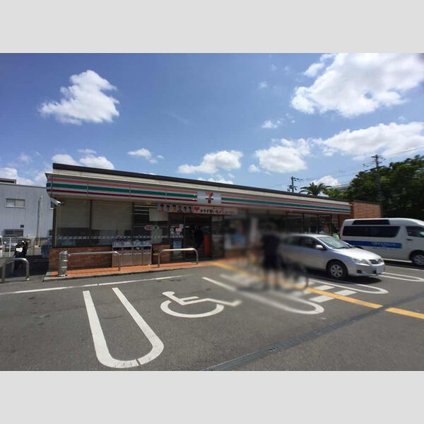 現地周辺 (セブンイレブン堺労災病院前店)