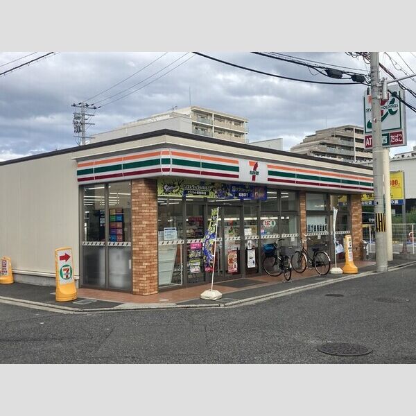 現地周辺 (セブンイレブン堺津久野駅前店)
