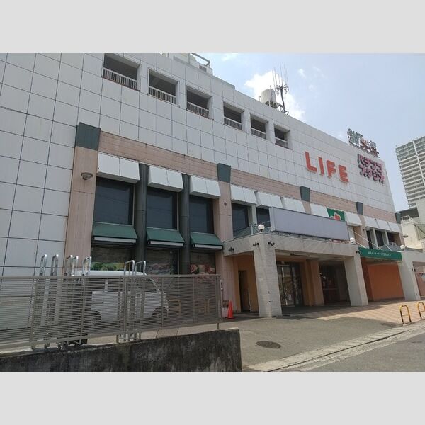 現地周辺 (ライフ北野田店152m)