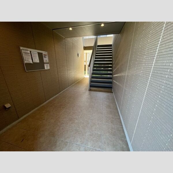 現地周辺 (ロビー)