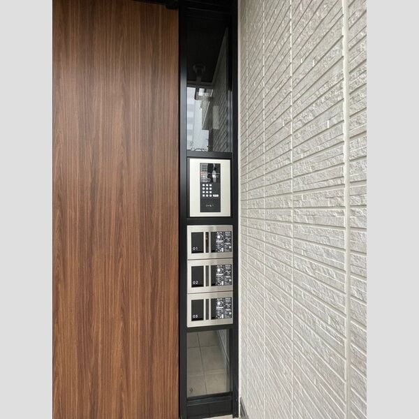 現地周辺 (宅配BOXは便利ですよ♪)