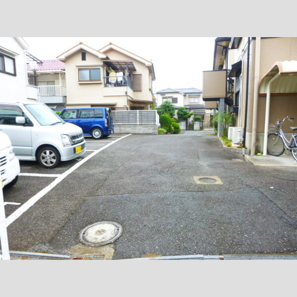 駐車場 (駐車場)