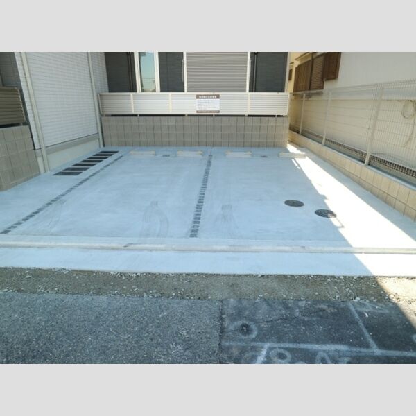 駐車場 (駐車場)