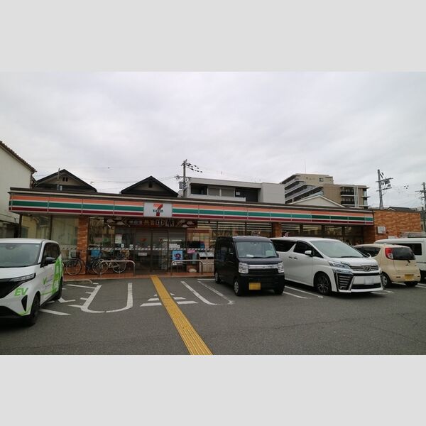 現地周辺 (セブンイレブン堺けやき通り店)