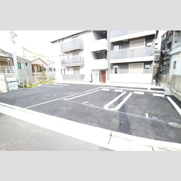 駐車場 (駐車場)