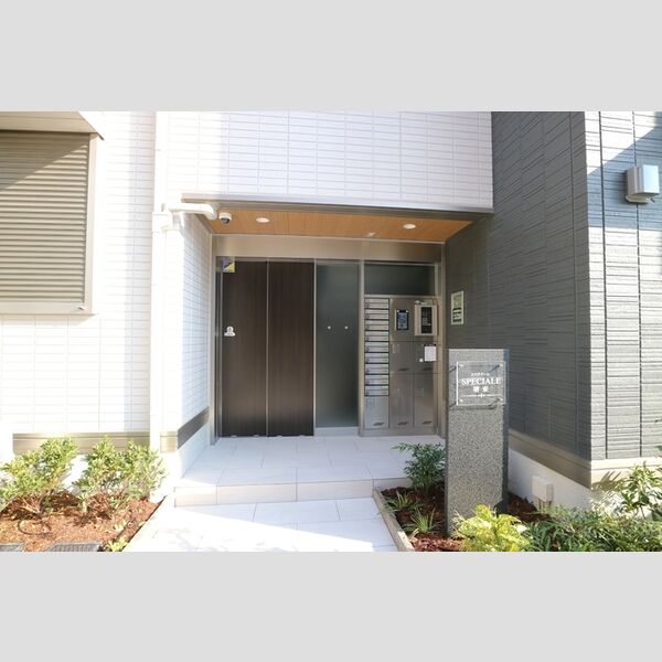 エントランス (エントランス外観)