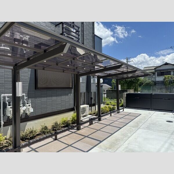 現地周辺 (駐輪場)