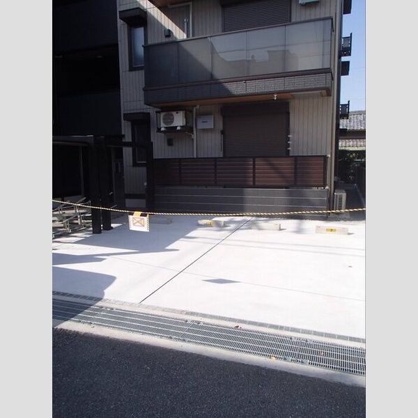 駐車場 (駐車場)