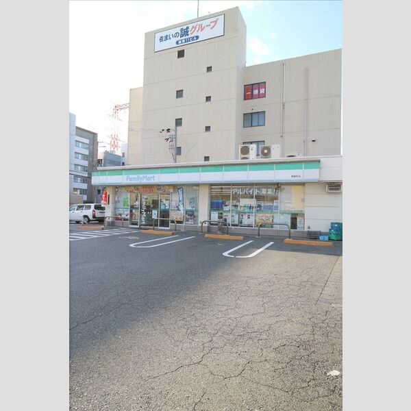現地周辺 (ファミリーマート堺緑町店)