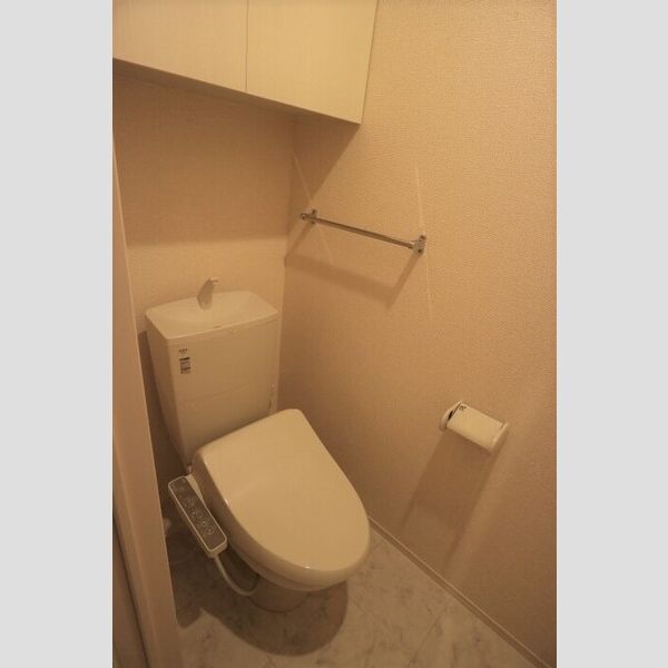 トイレ (温水洗浄便座)