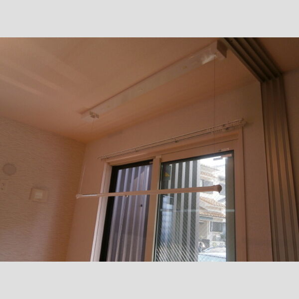 その他設備 (室内物干し)