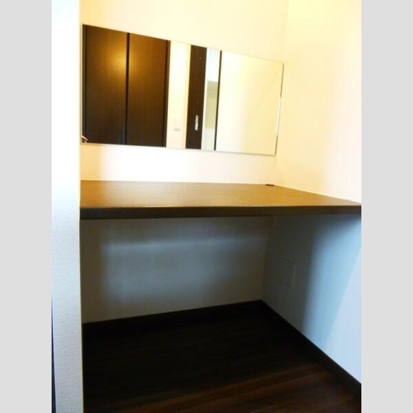 その他 (物置きスペース)