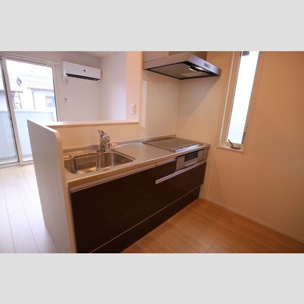 キッチン (対面システムキッチン)