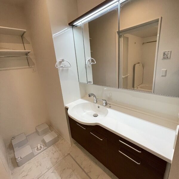 洗面所 (洗面室)