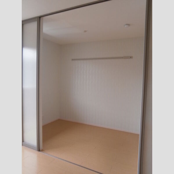 その他 (洋室)
