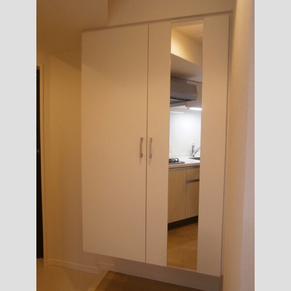 玄関 (シューズボックス)