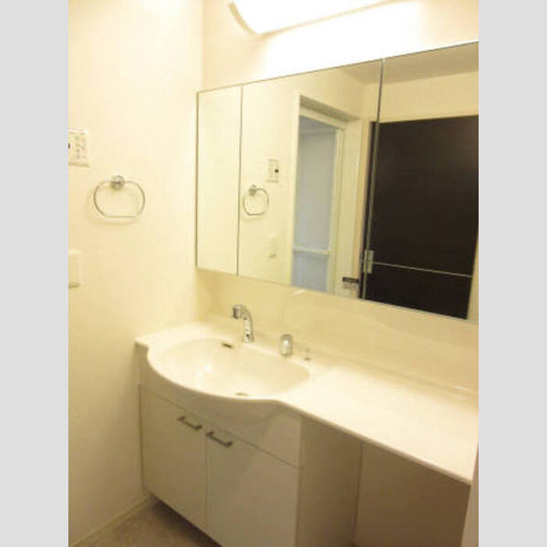 洗面所 (洗髪洗面化粧台♪(2014.9.19撮影))