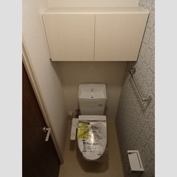 トイレ (温水洗浄暖房便座)